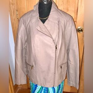 a.n.a. Women's 1X Taupe Faux Leather Asymmetrical Moto Biker Jacket Zippers Used